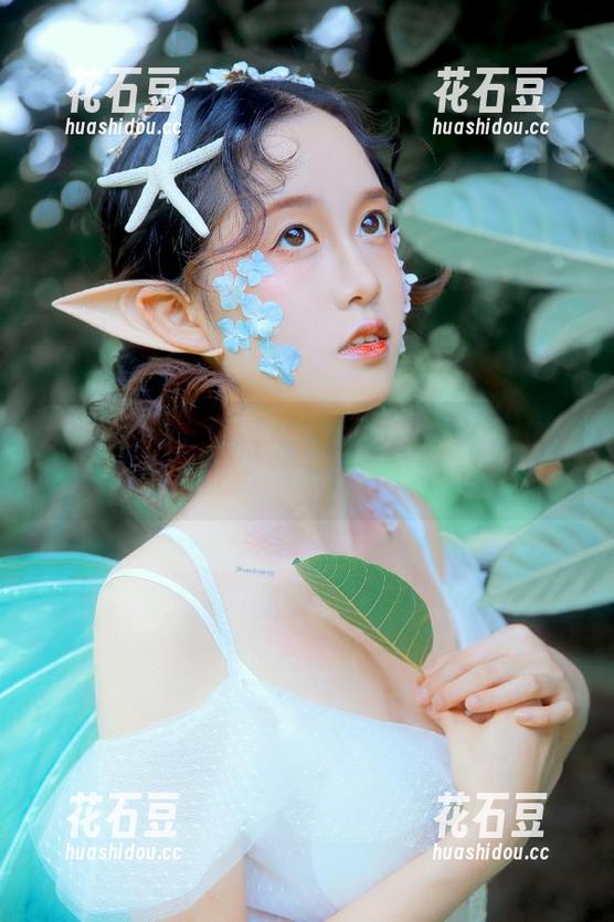 各位吃瓜群众，快来51cgfun官网围观！明星帆布鞋下的秘密！