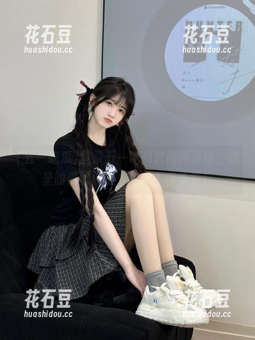 登录五一吃瓜官网网页版，这里的瓜比你的人生还丰富多彩！