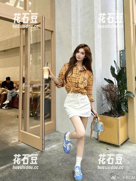 冲哥黑料 冲哥黑料导航:不走弯路,让你快速回家,顺便瓜里瓜的满手都是黑!