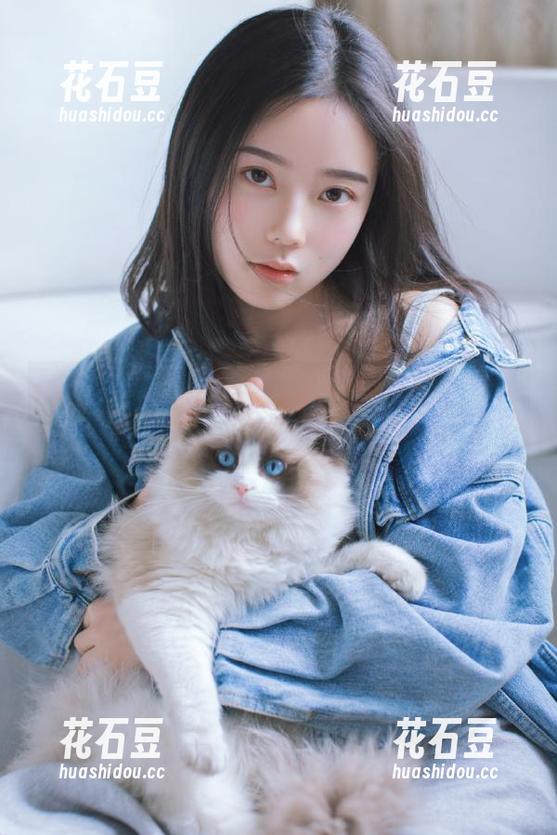 来‘吃瓜头条’下载，跟着我一起吃，吃，吃不停的瓜吧！