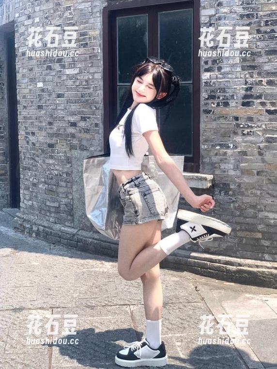 无瓜不欢！吃瓜网不打烊，地址绝对靠谱，来啊一起嗑瓜！