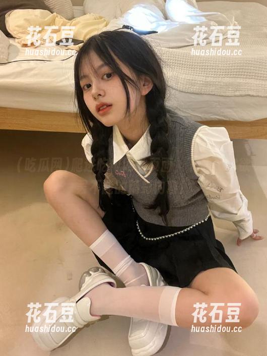 爬进吃瓜网站页面，下载让你欲罢不能的精彩内容！