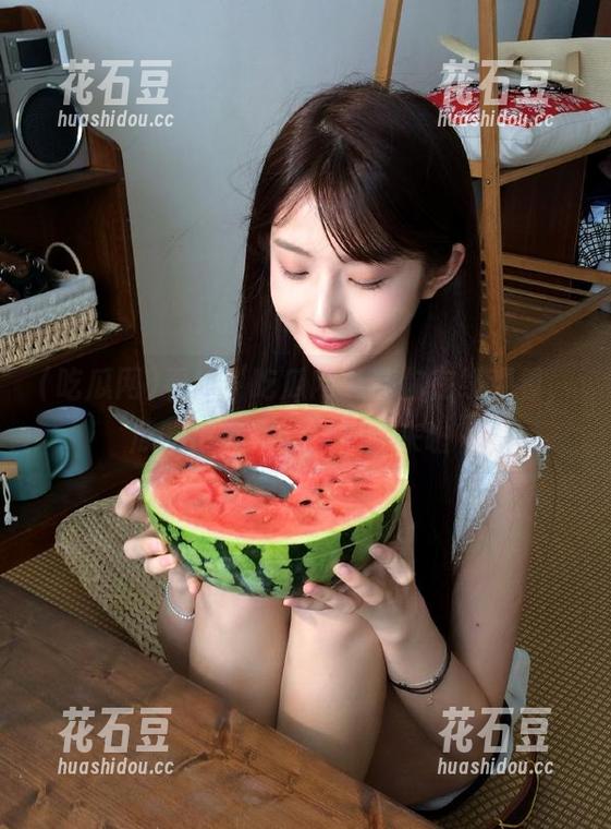 吃瓜网 看!‘吃瓜网’带你在线观看,瓜吃得爽爽的!视频来啦~