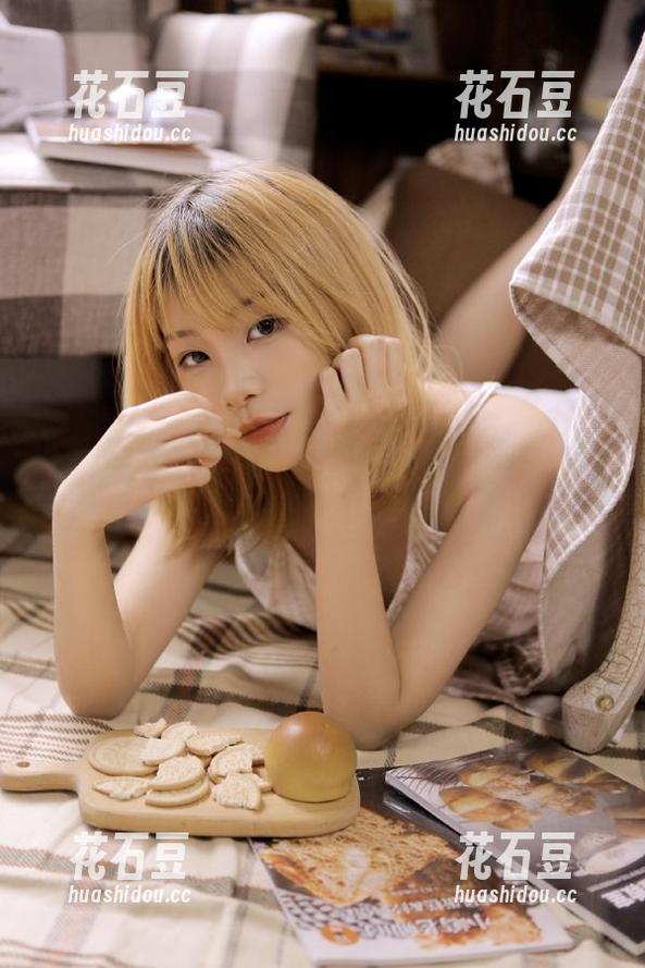 分享你的奇葩故事，欢迎来到吃瓜黑料的网站大家庭！