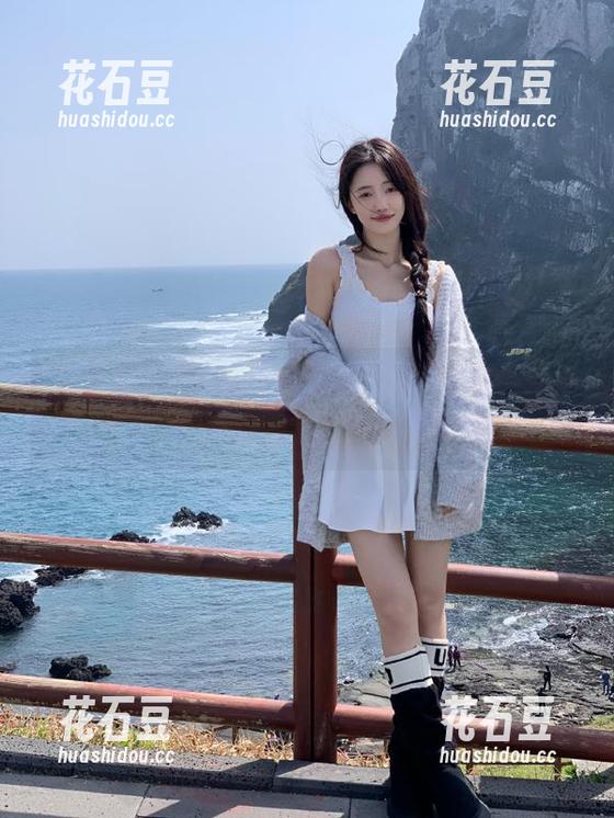 在吾爱吃瓜网51，心情就像那鲜瓜，咋一口下去，全是甜！