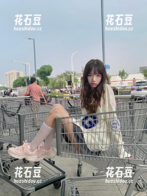 黑料不打烊 天堂有路你不走,今天打算在“黑料不打烊”网站寻瓜,哈哈!