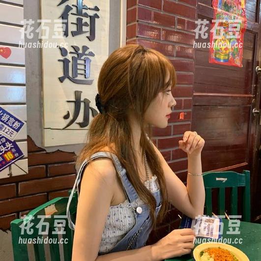无聊的时候，黑料吃瓜网在线，网页上总能找到我想要的‘神秘’故事！