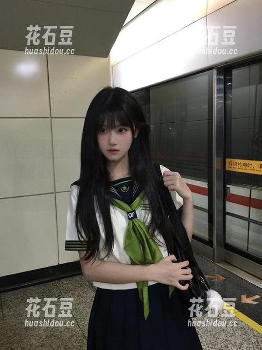 黑料正能量 大家一起下载“黑料正能量index”,顺便八卦一下,这次又是哪个明星被黑了?