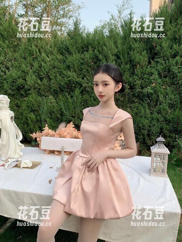 黑料正能量 黑料正能量官网:传送门就在你指尖,虽稍微扭曲但别有味道呀!