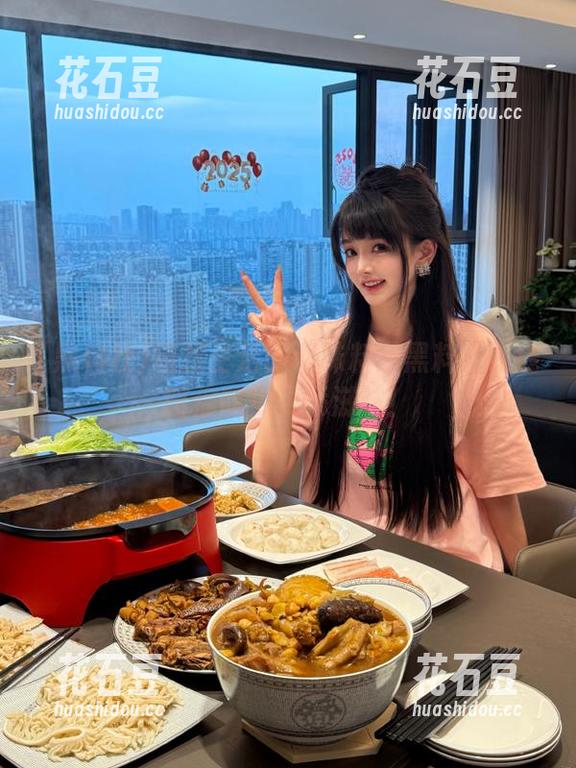 链接生活的调味料：黑料社在线陪你吃瓜更添滋味！