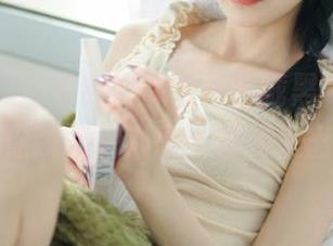 心里有块心病？下载黑料社app，保你瞬间把心事全都转发出门！
