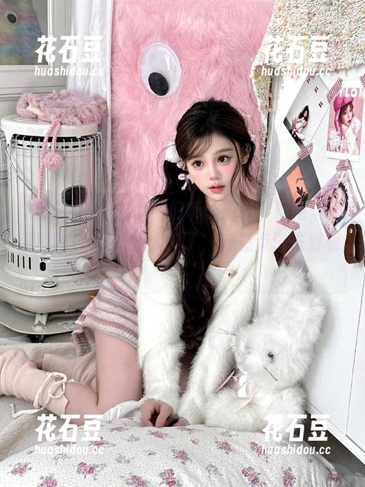 诶，你们听说了吗？最新“黑料网址”又挖到大料了，好想点进去看看！